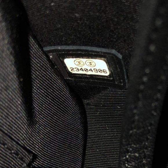 Chanel Large Boy Bag - Picture 4 of 5